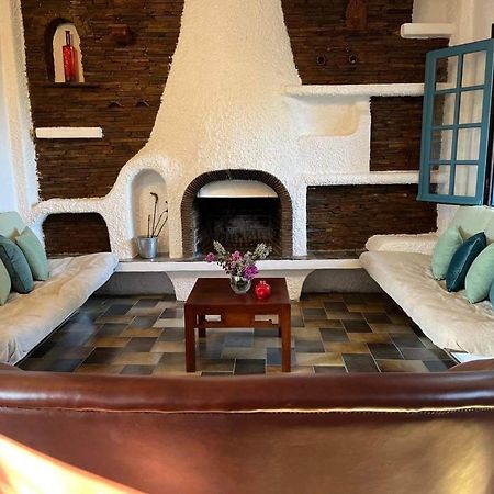 Villa Velissarios: Wonderful Villa Next To Beach Aegina Zewnętrze zdjęcie